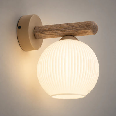 Applique murale boule en verre strié et bois - Sylvo
