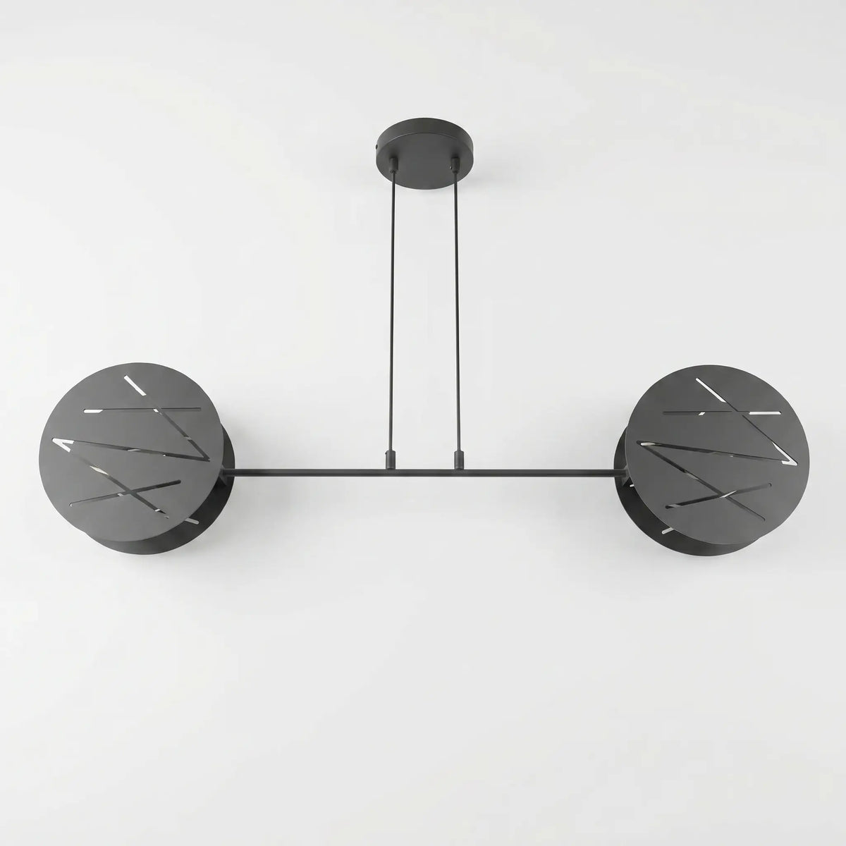 Suspension FLECHE – Lustre Noir vue ensemble