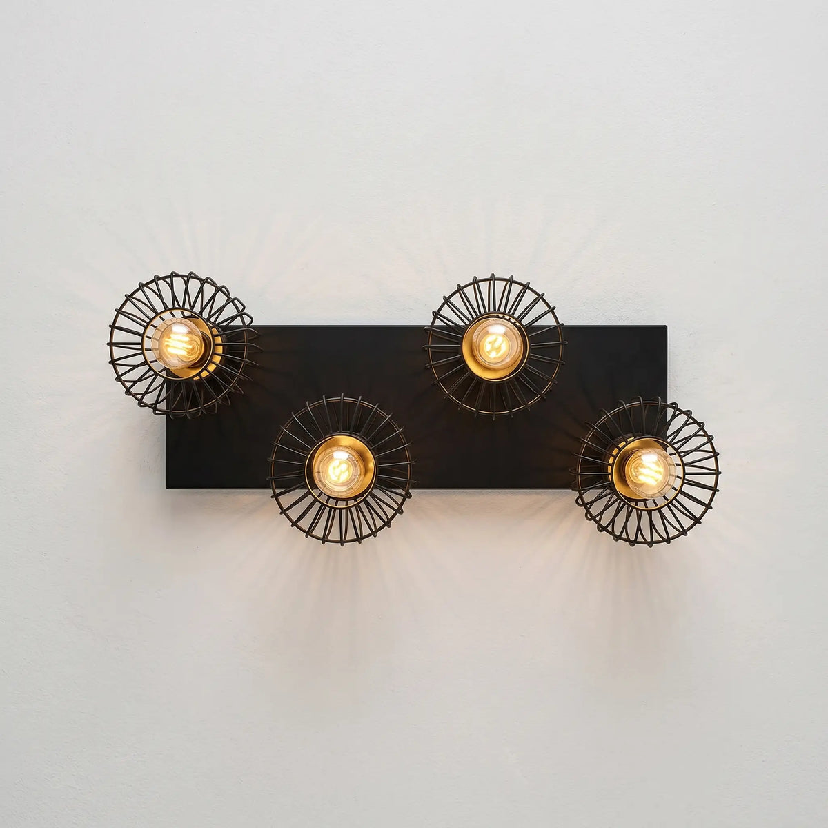 lustre design salon grille acier vue dessous