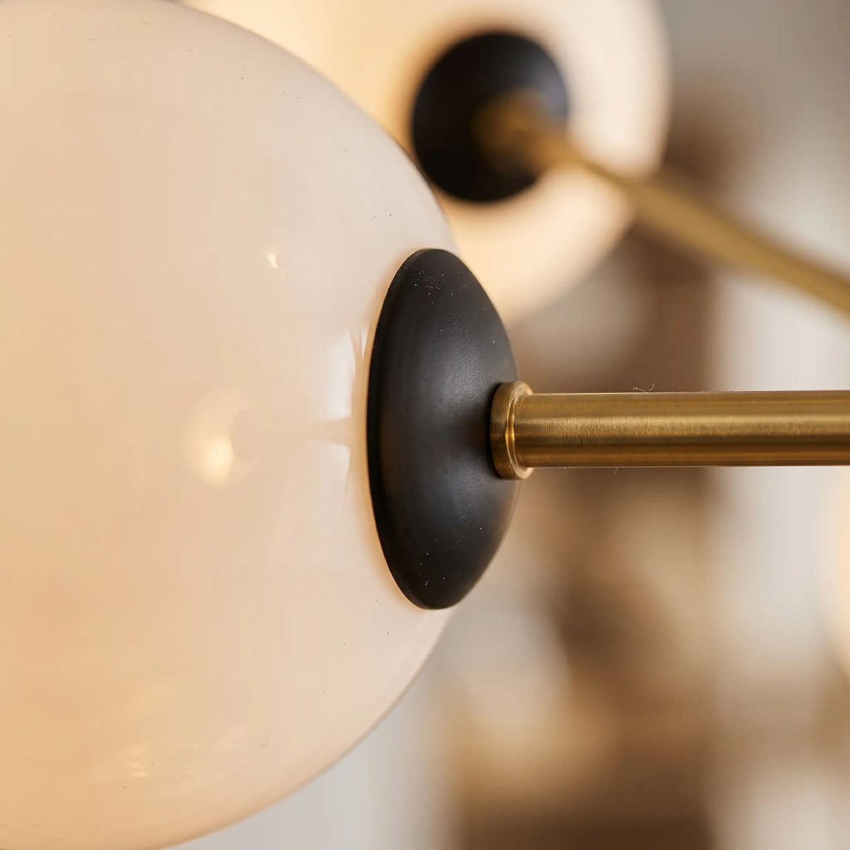 Plafonnier OPALE – Plafonnier Design vue macro